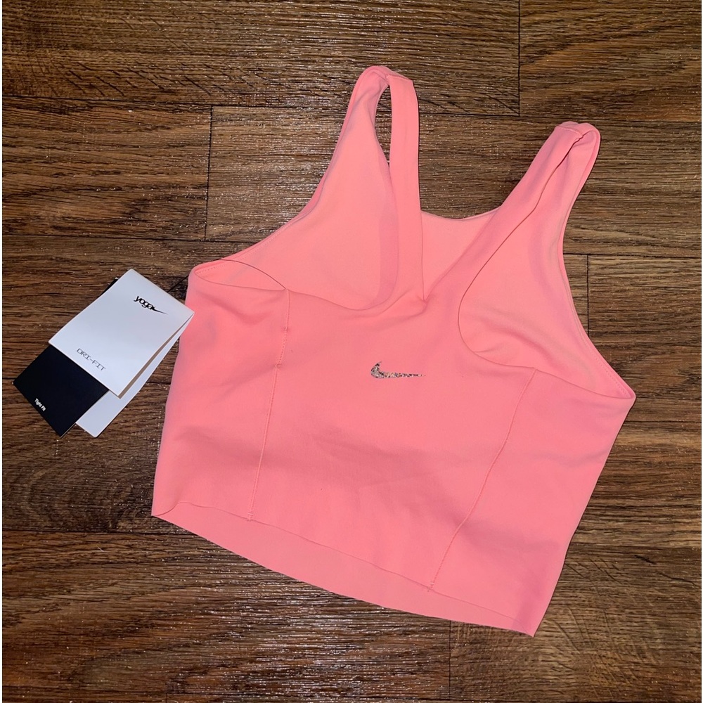 Nike Yoga Luxe tank - Picture 1 of 6